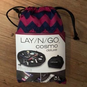 Lay-n-go COSMO Deluxe (22”) cosmetic bag
